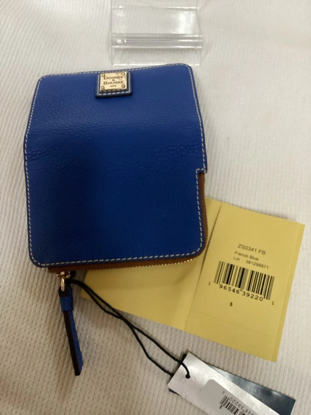 Dooney & Bourke Royal Blue Pebbled Leather Zip Card Holder NWT - Picture 8 of 12